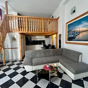 apt-dani.hotels-in-trogir.com/